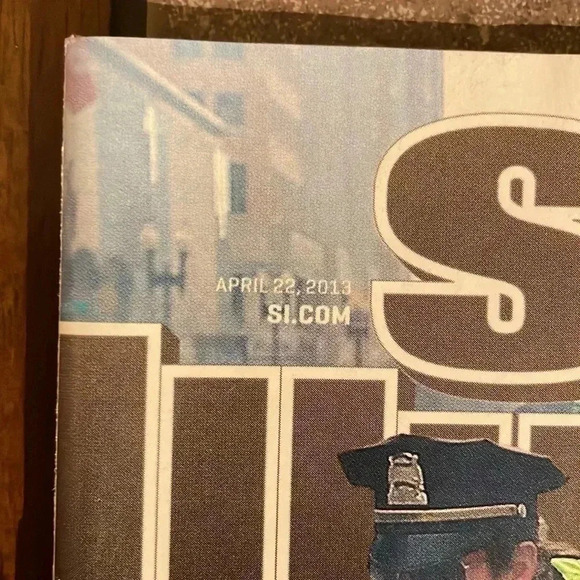 Sports Illustrated 4/22/13 - Picture 3 of 7